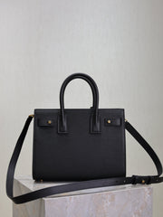 YSL 25S SAC DE JOUR MM 26 IN BLACK SUPPLE GRAINED CALFSKIN GOLD HARDWRE