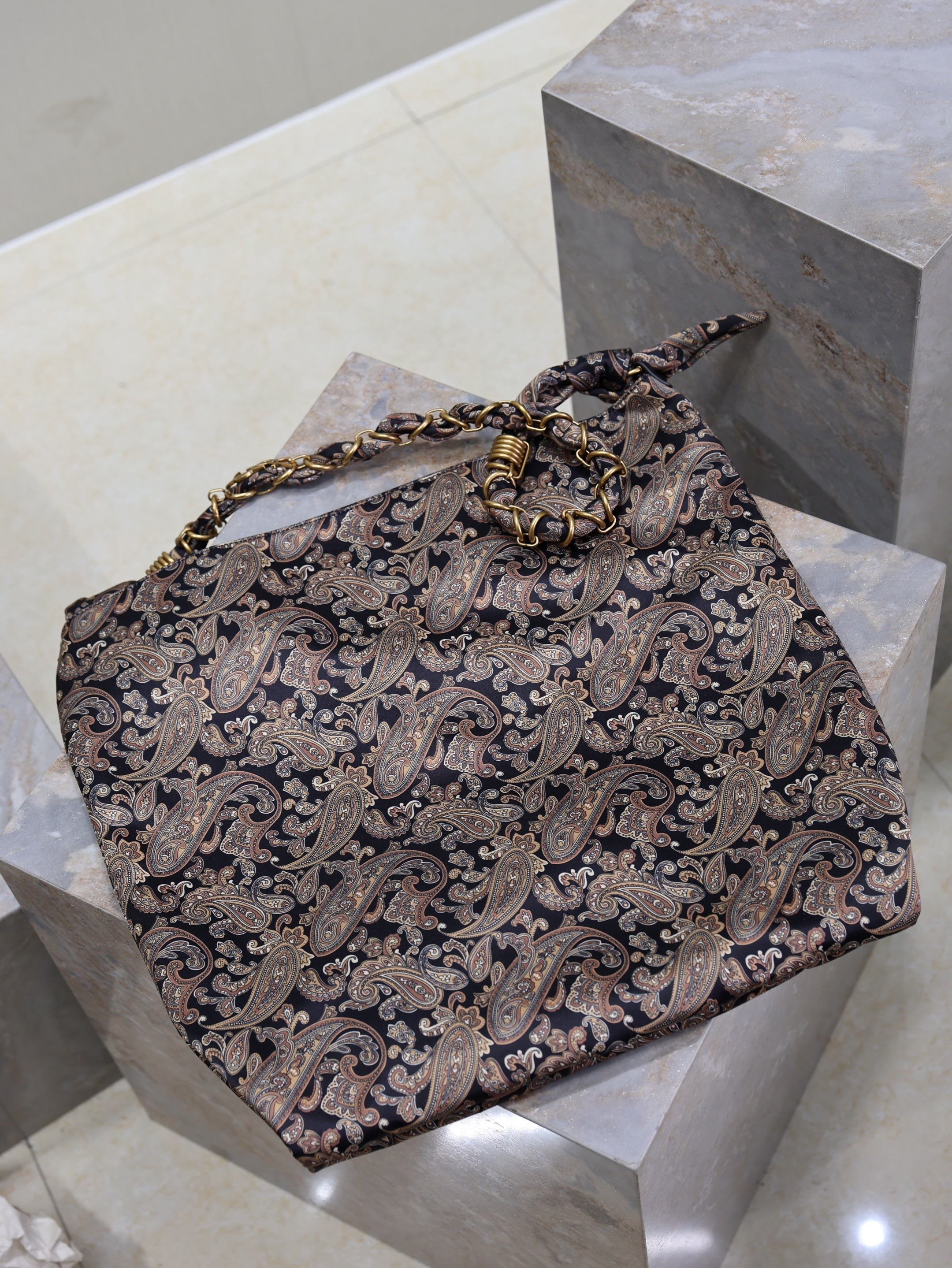 YSL 25S AMALIA 50 IN NAVY MULTICOLOR  SILK TWILL GOLD HARDWRE