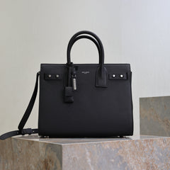 YSL 25S SAC DE JOUR GM 32 IN BLACK GRAINED CALFSKIN SILVER HARDWRE