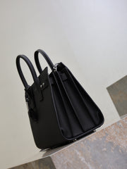 YSL 25S SAC DE JOUR GM 32 IN BLACK GRAINED CALFSKIN SILVER HARDWRE