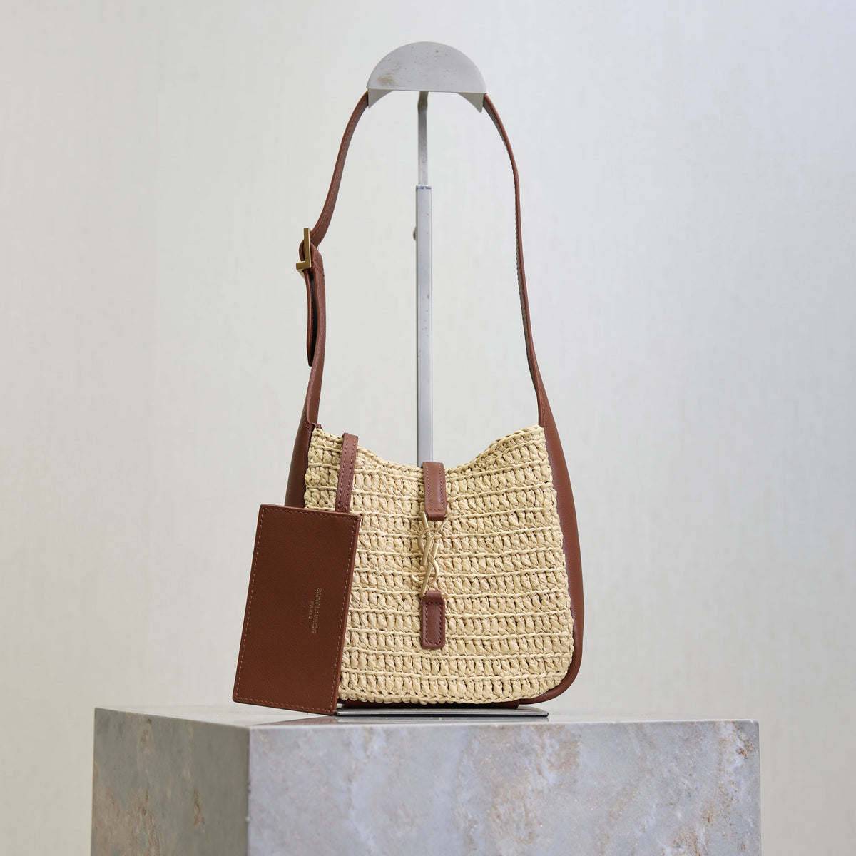 YSL 25S LE 5 À 7 SUPPLE BABY 16 IN RAFFIA AND CALFSKIN GOLD HARDWRE