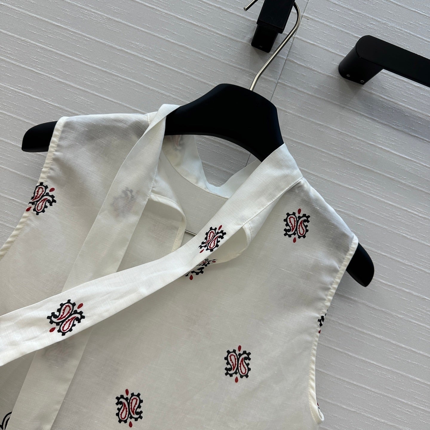 MIUMIU SLEEVELESS TOP AND SKIRT SET 264447