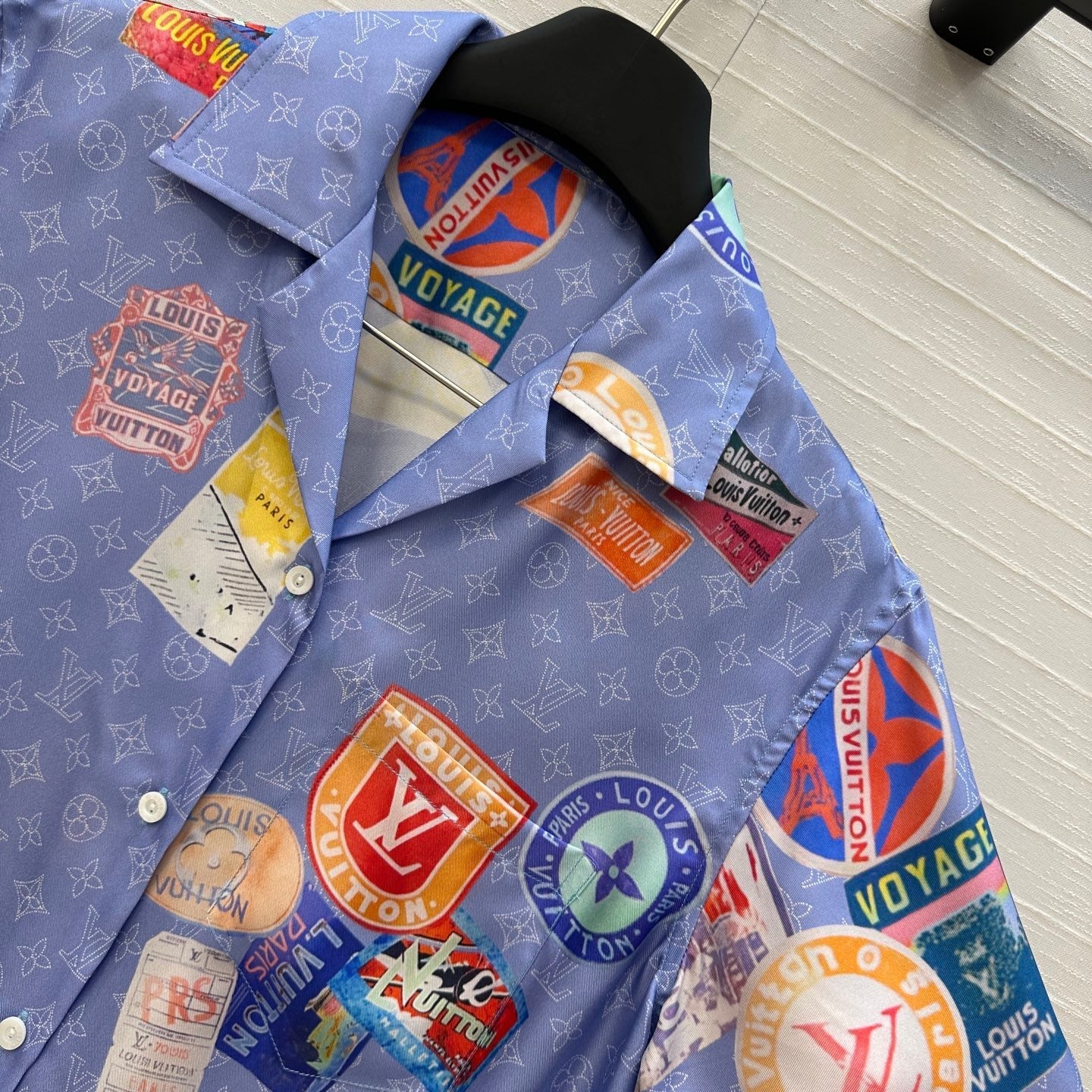 LV SHORT-SLEEVE PRINTED SILK BLOUSE 268222