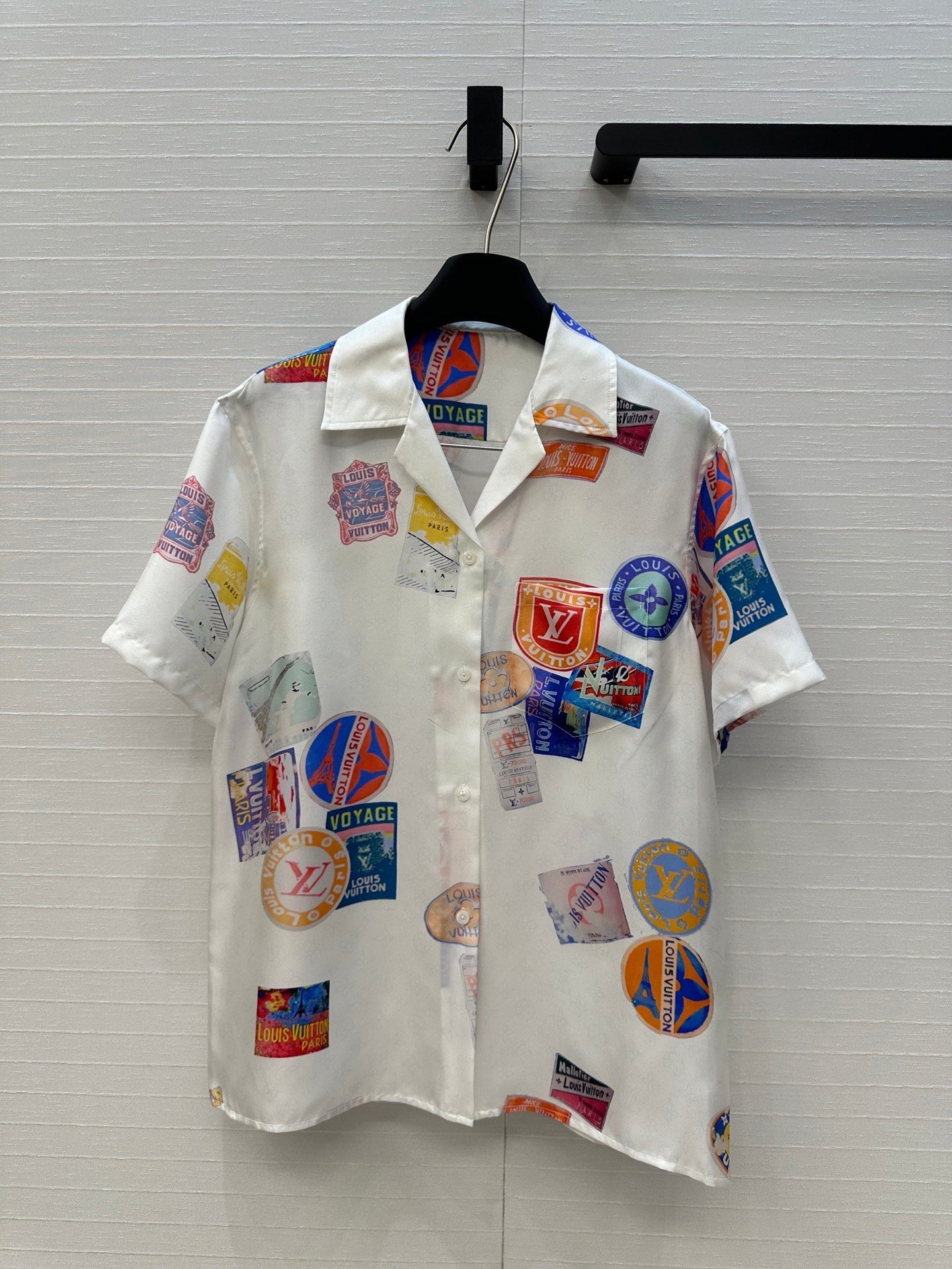 LV SHORT-SLEEVE PRINTED SILK BLOUSE 268226