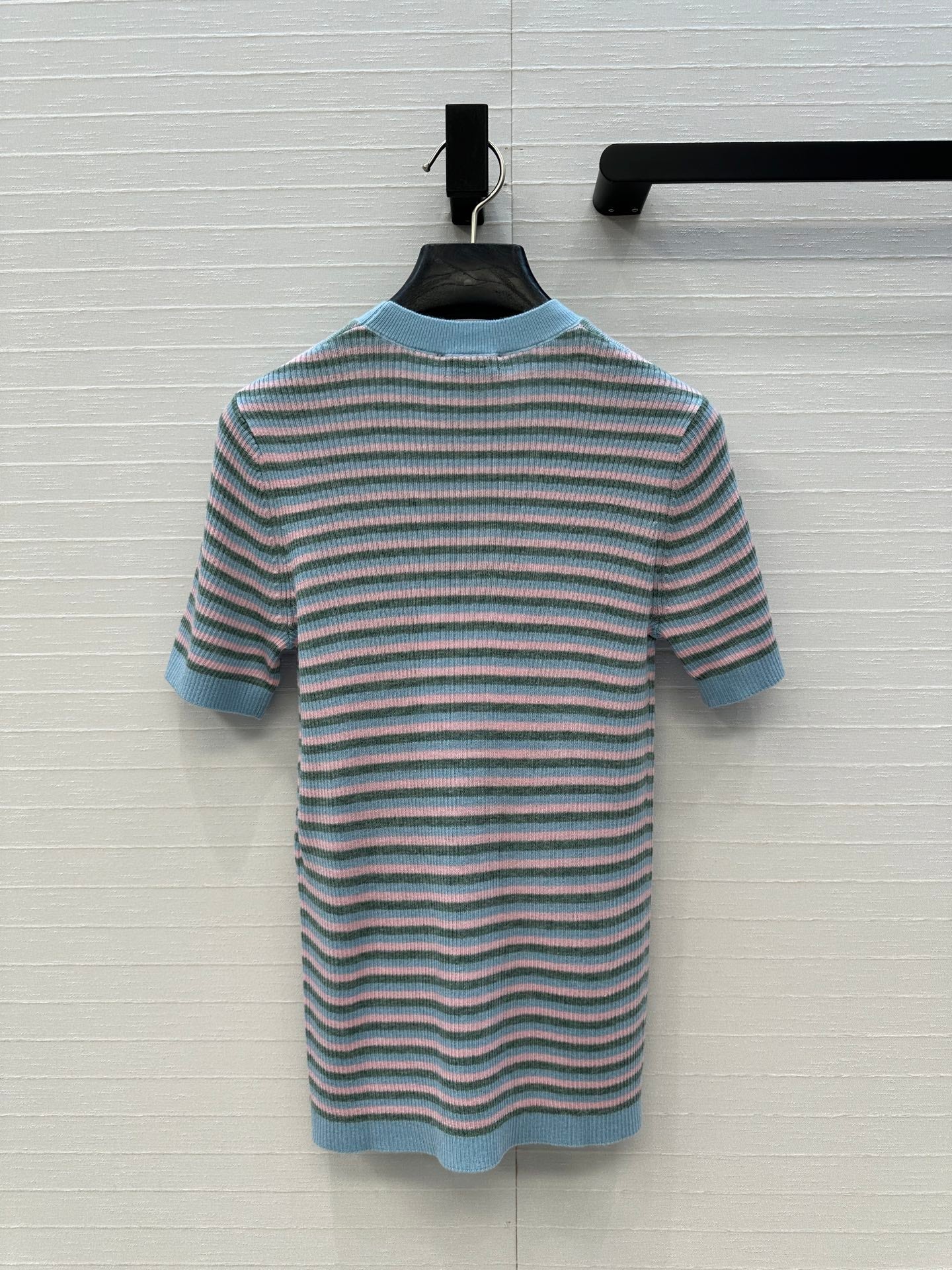 CHANEL KNIT TOP STYLE 60