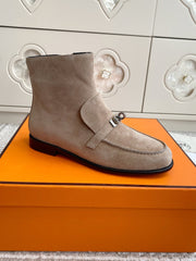 HM 25S KELSY ANKLE BOOT IN EARTHY BROWN-GRAY SUEDE WITH SILVER HARDWARE