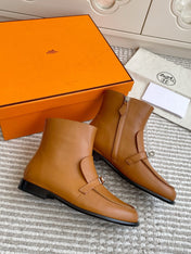 HM 25S KELSY ANKLE BOOT IN BROWN LAMBSKIN WITH SILVER HARDWARE