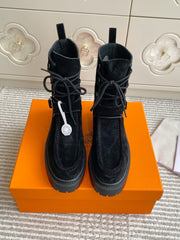 HM 25S ANKLE BOOTS IN BLACK SUEDE