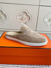 HM 25S MULES IN BEIGE SUEDE WITH SILVER HARDWARE