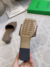 BOTTEGA VENETA 26S SQUARE-TOE HIGH-HEEL SANDALS 50 MM IN DARK BROWN LAMBSKIN