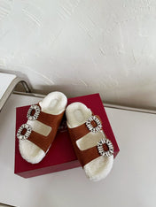 SLIDY VIV’ FUR STRASS BUCKLE MULES IN BROWN SUEDE AND CREAM SHEARLING INSOLE