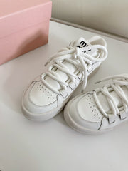 SNEAKERS SIMPLE DESIGN IN WHITE SHEEPSKIN