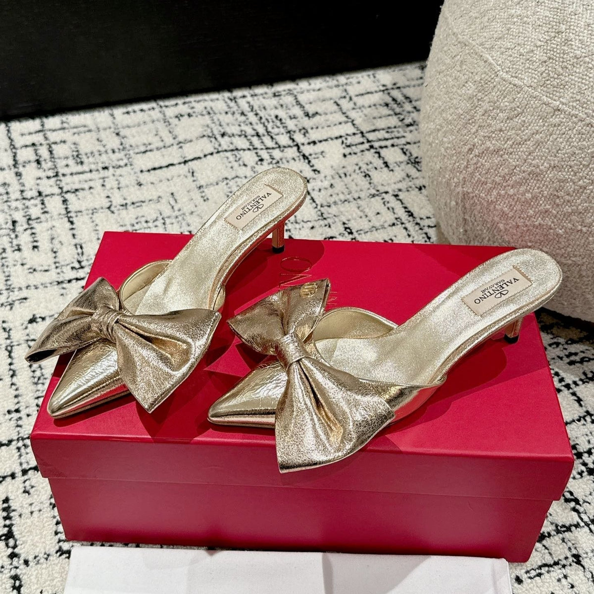 HIGH MULE IN LIGHT GOLD LAMBSKIN