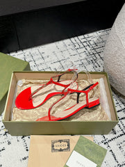 THONG SANDAL IN CANDY RED CALFSKIN WITH GOLD HARDWARE