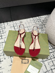 THONG SANDAL IN CRIMSON RED CALFSKIN WITH GOLD HARDWARE