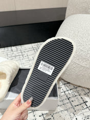 DAD SANDAL MULE IN WHITE SHEARLING