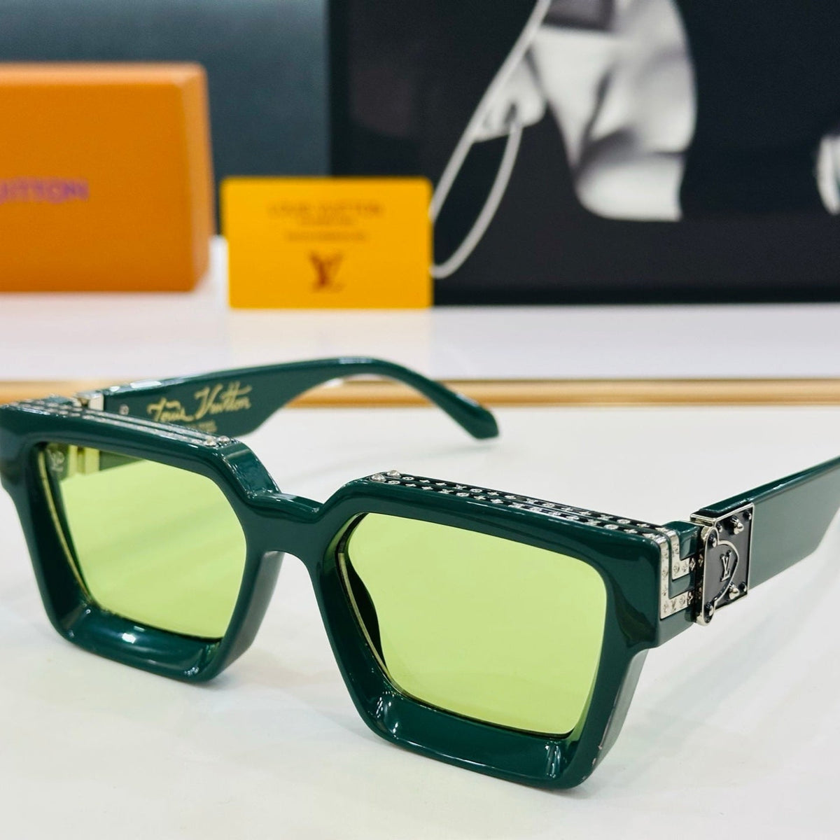 RECTANGLE SUNGLASSES 574801 IN ACETATE