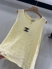 CHANEL LIGHT YELLOW SLEEVELESS KNIT TOP