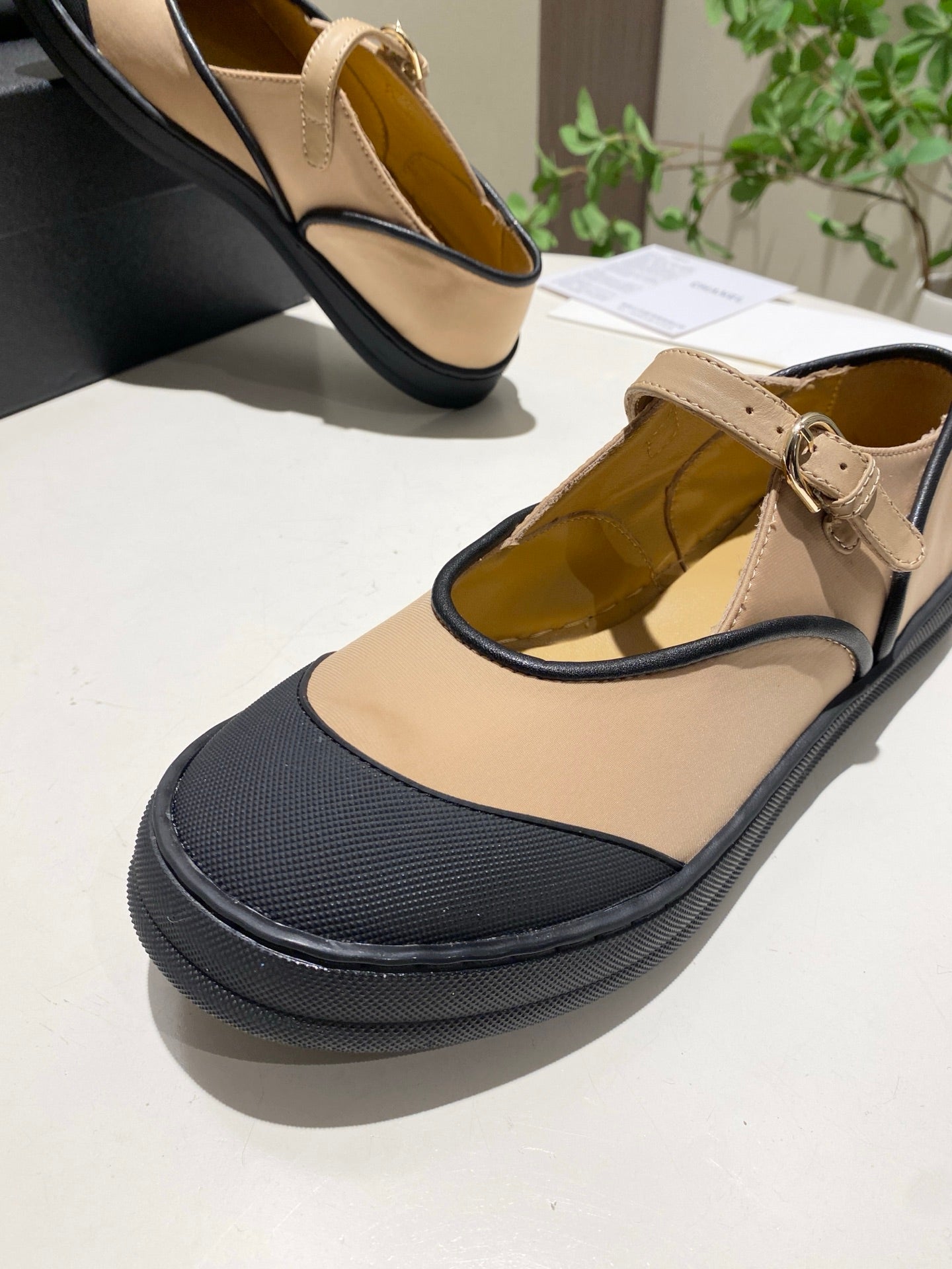 CHANEL 26S MARY JANE FLAT IN BLACK MIX BEIGE FABRIC AND LAMBSKIN