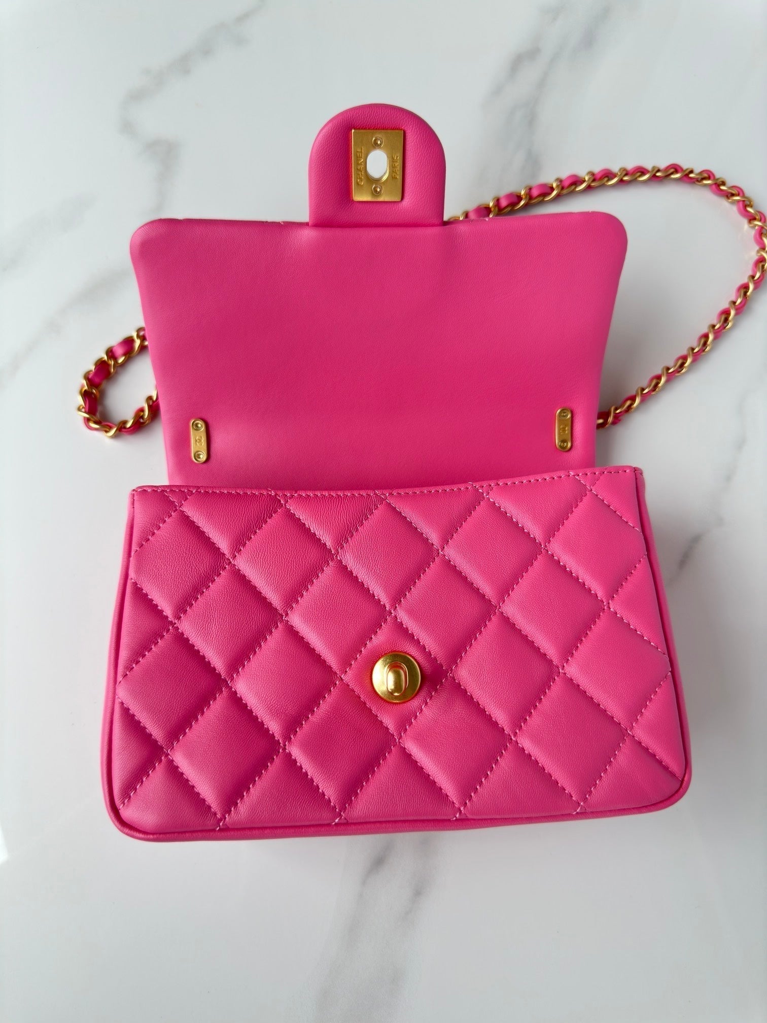 CC SMALL 20 FLAP BAG IN DEEP PINK CALFSKIN