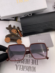 MONTAIGNE SQUARE SUNGLASS CD4780 IN ACETATE