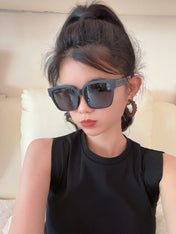 MONTAIGNE SUNGLASS D8304 IN ACETATE