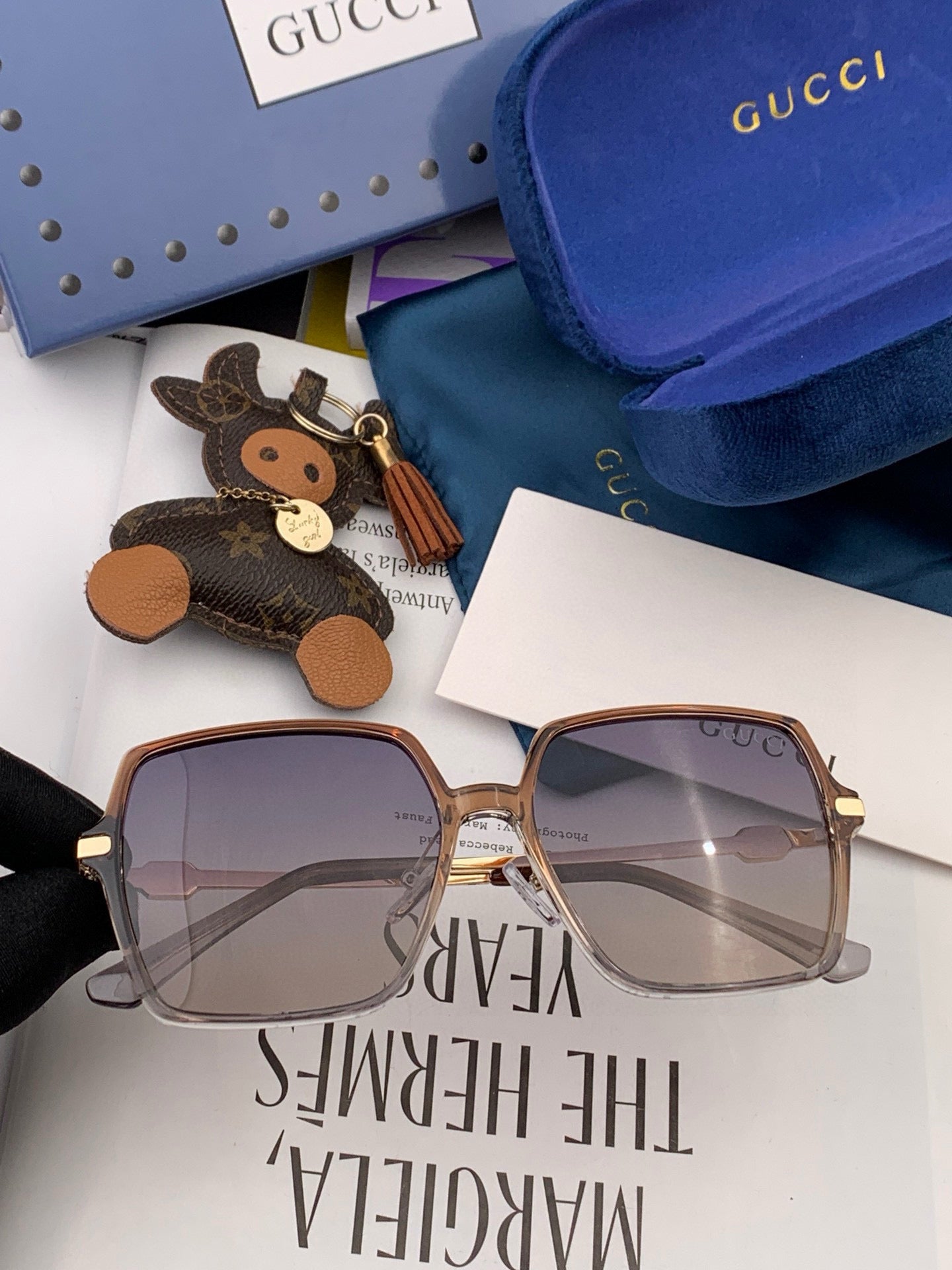 OVERSIZED SQUARE FRAME SUNGLASSES G1307 IN ACETATE AND METAL