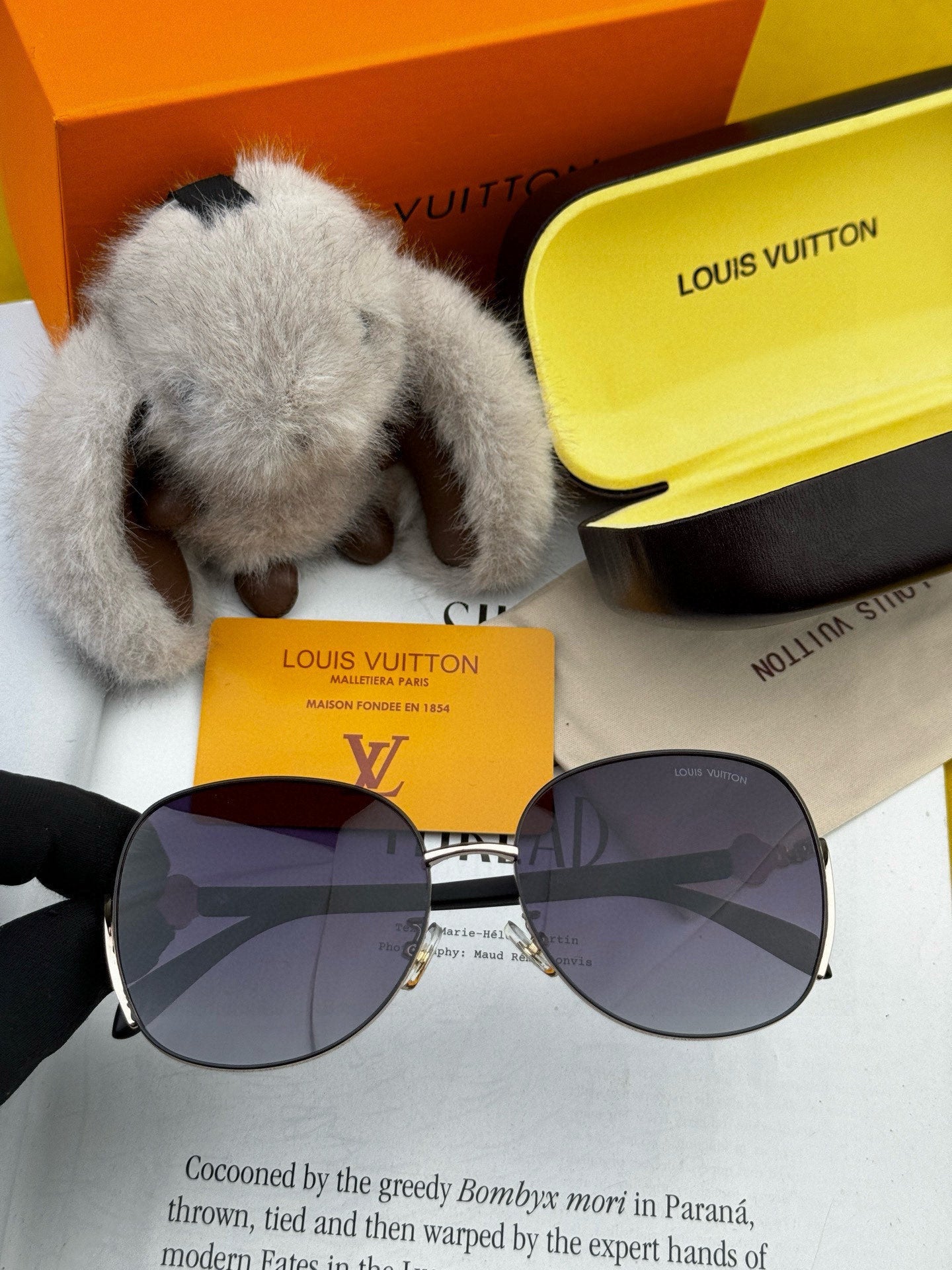 SIGNATURE ROUND SUNGLASSES L8638 IN METAL