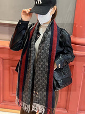 CHANEL 25S SCARF 190 IN CASHMERE 718529