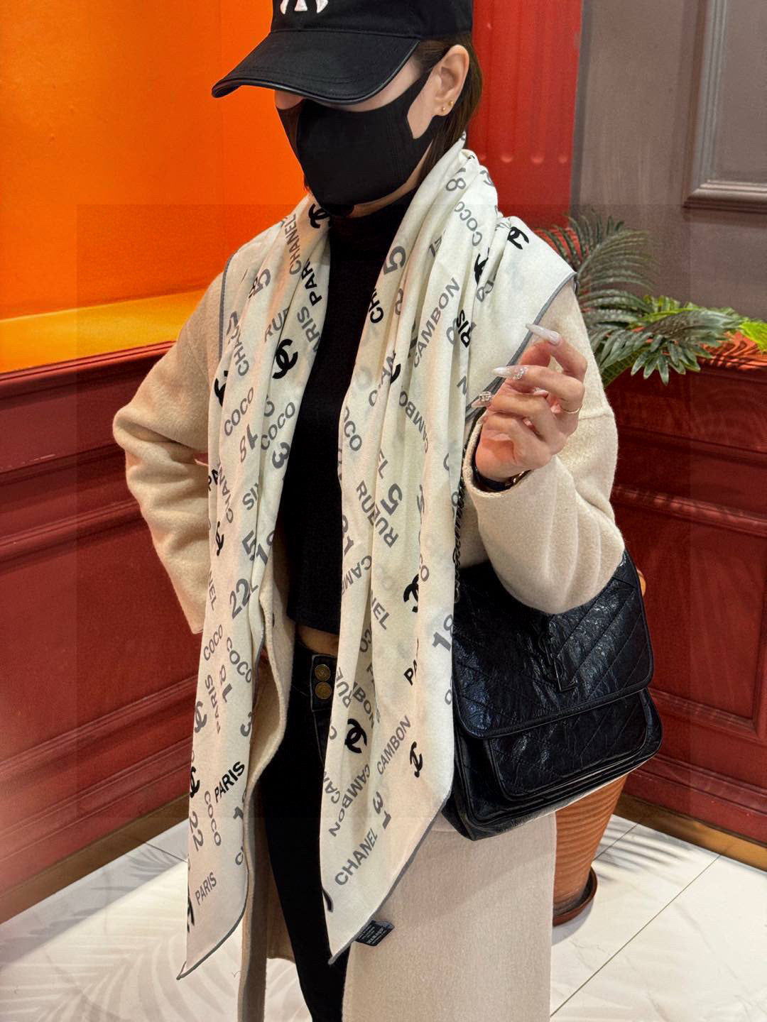 CHANEL 25S SCARF 140 IN CASHMERE SILK 733896