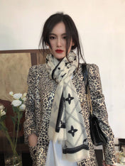 LV SCARF 200 CM IN CASHMERE 738535