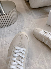 CELINE 25S JOGGER LOW LACE UP SNEAKER IN LIGHT GRAY CALFSKIN AND SUEDE