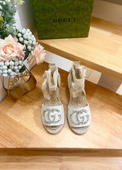 PLATFORM WITH RHINESTONE LOGO IN CREAM BEIGE CANVAS AND STRAW LINING
