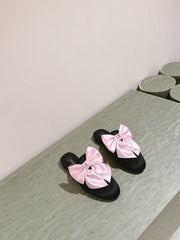 CC MULE WITH SILK LIGHT PINK BOW AND BLACK LAMBSKIN