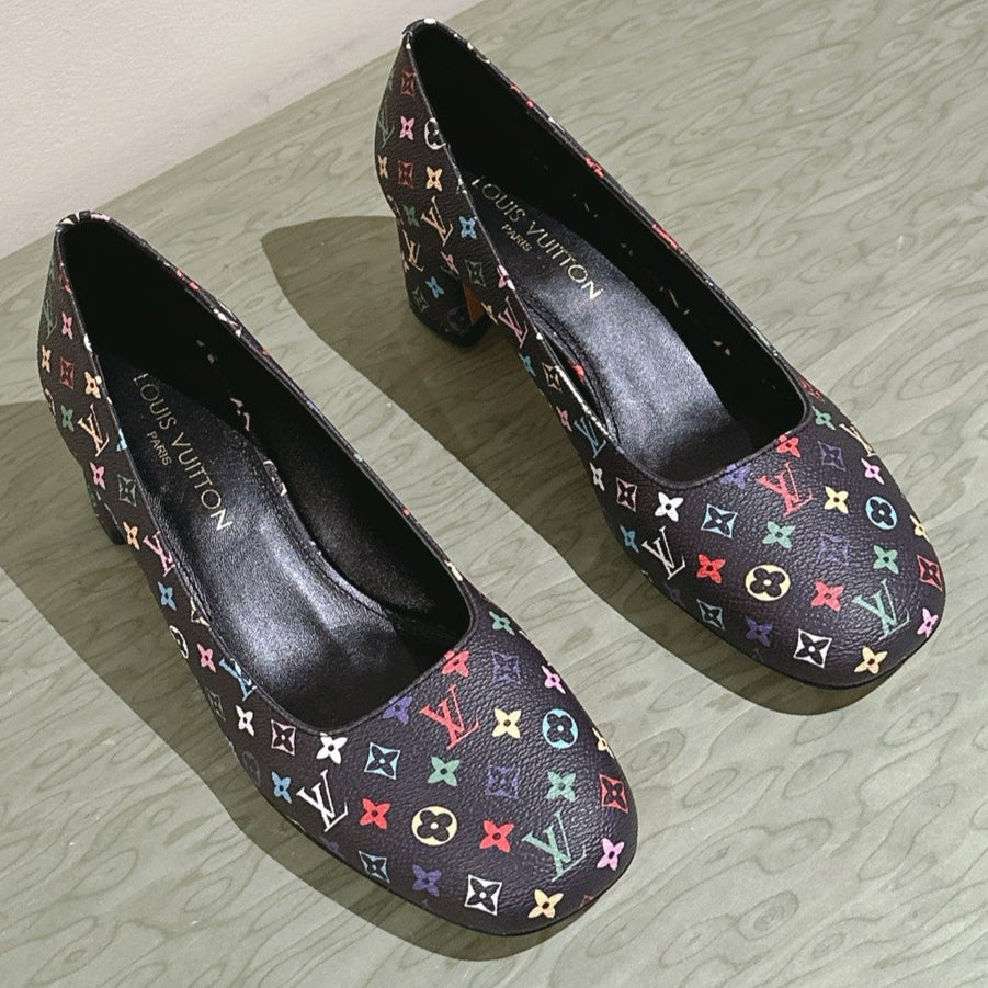 SWING HIGH PUMP 55 MM IN BLACK MONOGRAM CALFSKIN