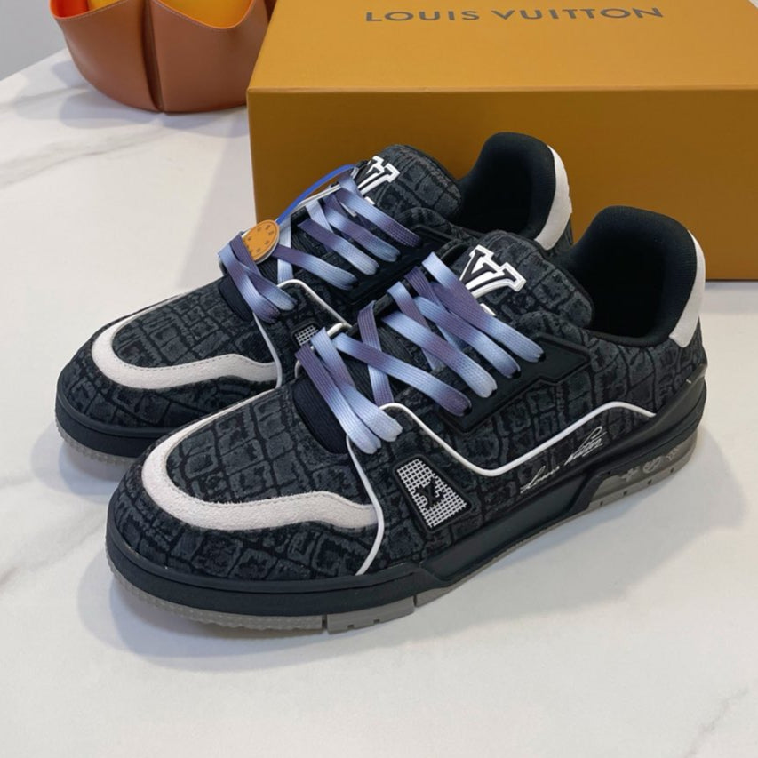 TRAINER SNEAKER IN BLACK MONOGRAM DENIM FABRIC