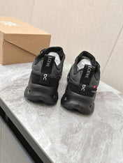 RUN SNEAKER IN BLACK SUEDE AND MESH FABRIC
