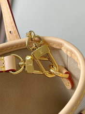 NANO BUCKET 17 IN WHITE MONOGRAM JACQUARD AND BEIGE CALFSKIN TRIM