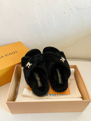 LV BLISS COMFORT MULE IN BLACK SHEARLING