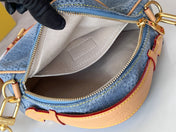 CHESS MESSENGER 24 IN COLUMBIA BLUE DAMIER DENIM 3D