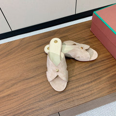 FLAT SLIPPERS IN LIGHT PINK SUEDE