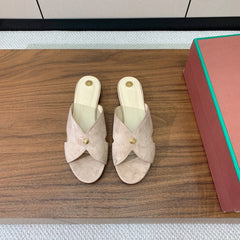 FLAT SLIPPERS IN LIGHT PINK SUEDE