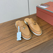 LP FLAT MULES 25S IN BROWN LAMBSKIN WITH SILVER HARDWARE