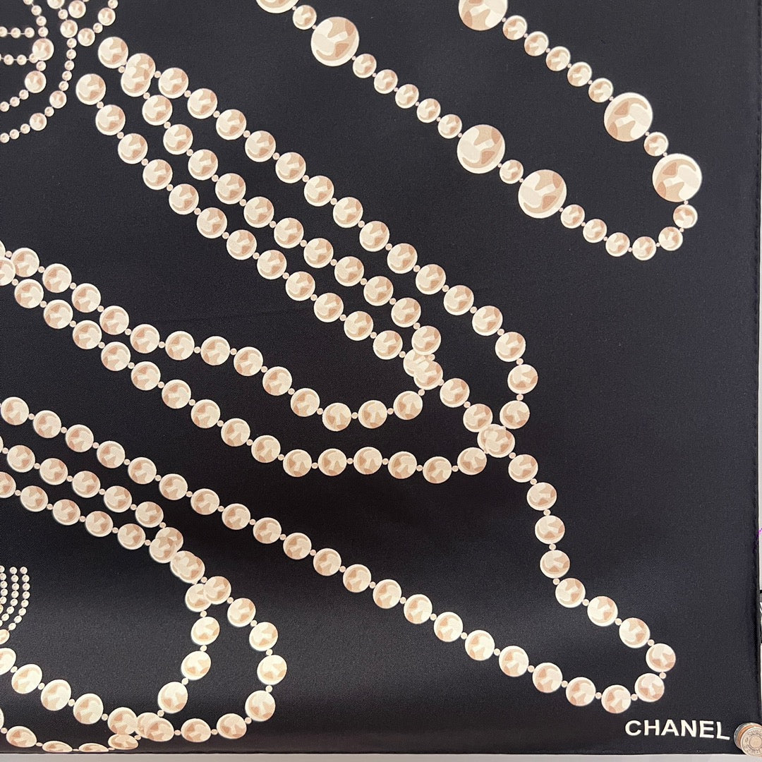 CHANEL 25S SCARF 90 IN SILK 735866
