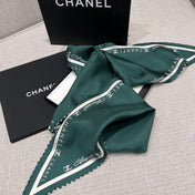CHANEL 25S SCARF 160 IN SILK 697662