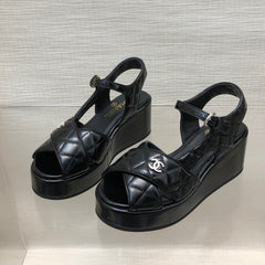 WEDGE SANDALS IN BLACK CALFSKIN