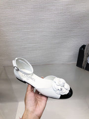 WHITE MIX BLACK LAMBSKIN CAMELLIA HOLLOW SANDAL