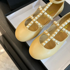 MARY JANES SHOES LIGHT YELLOW GOATSKIN WITH FAUX PEARL