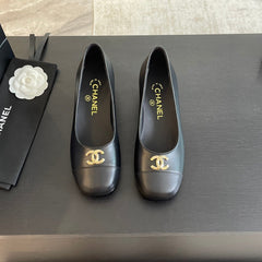 CC PUMP BLACK CALFSKIN