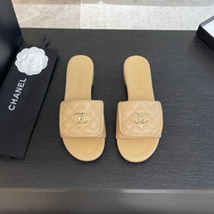 FLAT MULE IN TUSCAN BEIGE LAMBSKIN